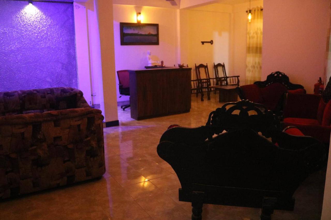 Thidasa Holiday Resort أنرادابورام المظهر الخارجي الصورة