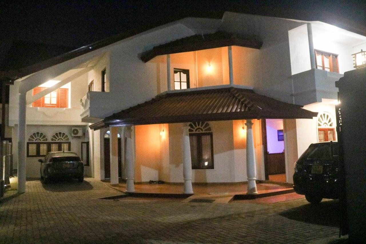 Thidasa Holiday Resort أنرادابورام المظهر الخارجي الصورة