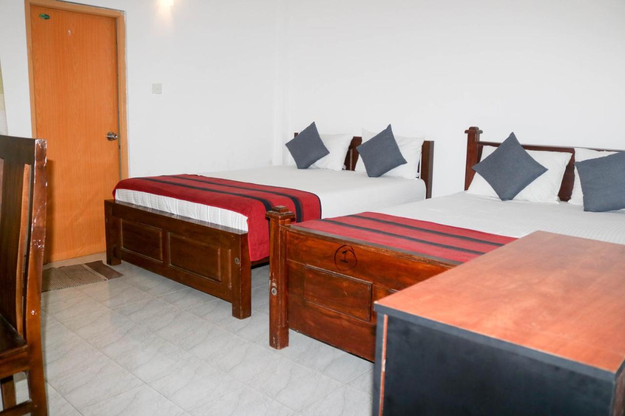 Thidasa Holiday Resort أنرادابورام المظهر الخارجي الصورة