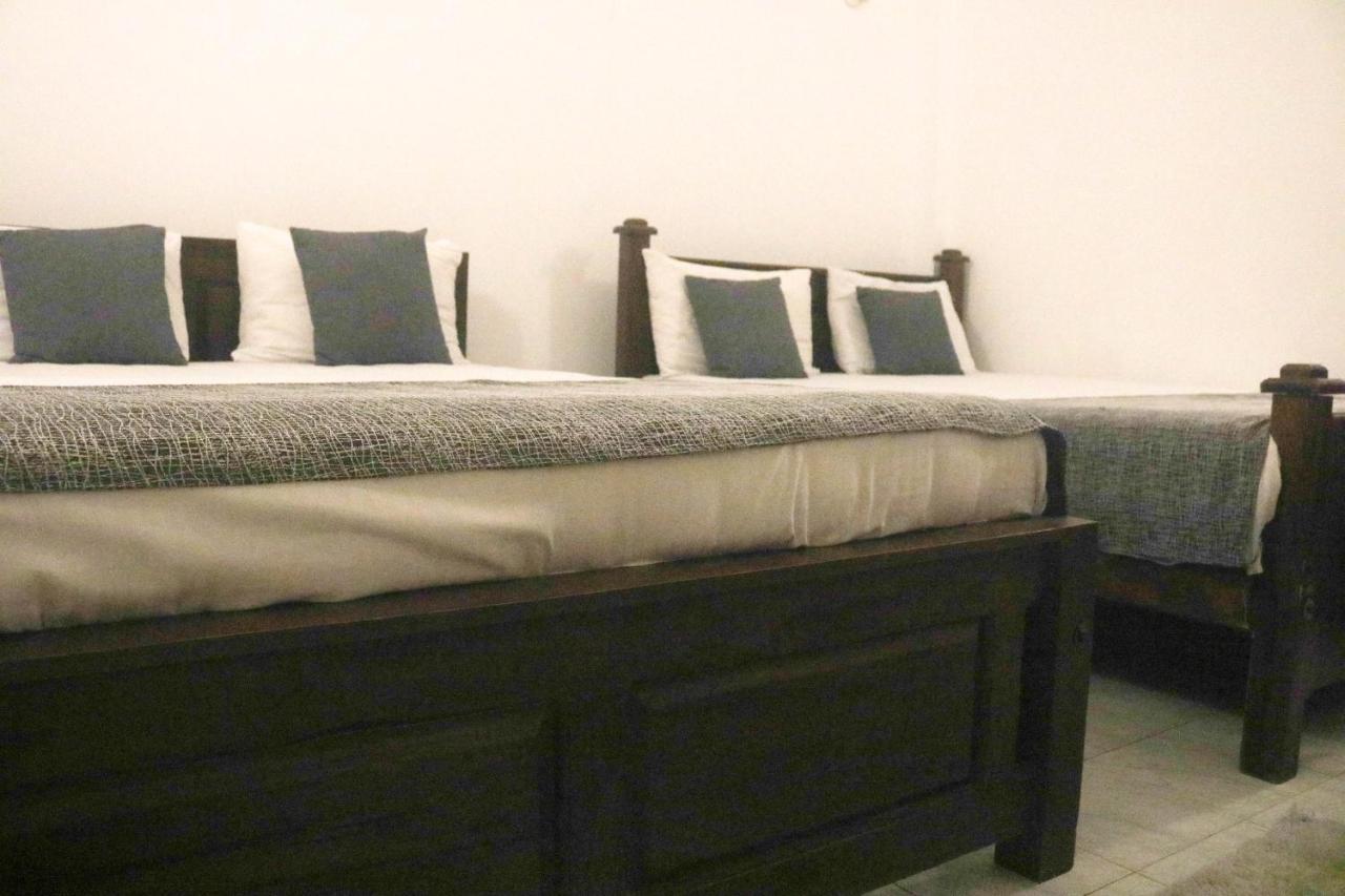 Thidasa Holiday Resort أنرادابورام المظهر الخارجي الصورة
